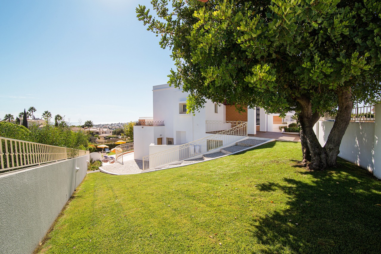 Villa Bianca - 4 Bedroom Villa in Albufeira