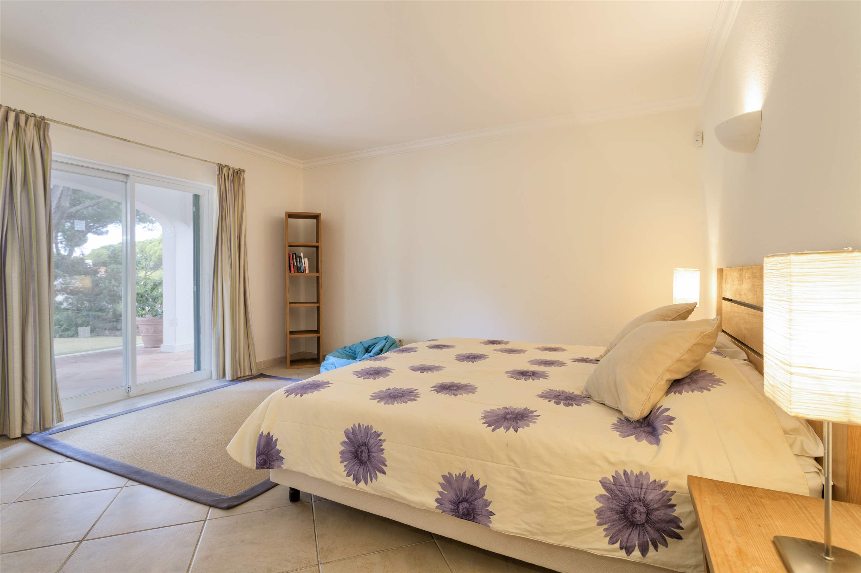 Villa Roberta - 5 Bedroom Villa in Vale do Lobo