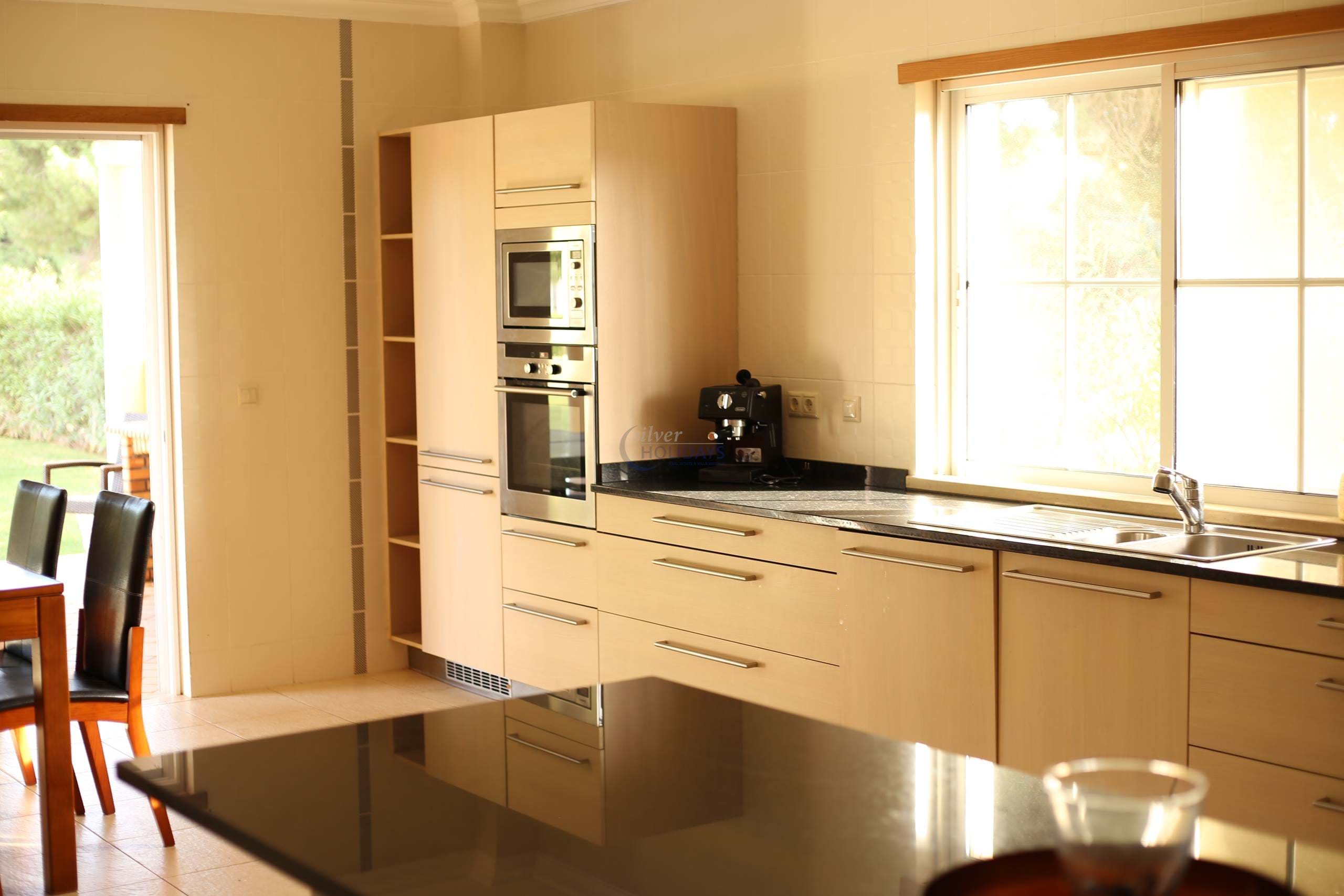Villa Sonata - 4 Bedroom Villa in Vila Sol, Vilamoura